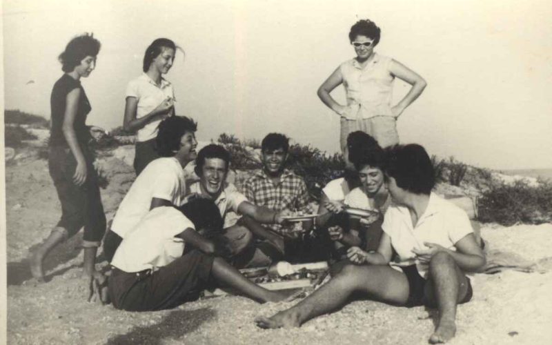 נוסעים לים | צלם: לא ידוע